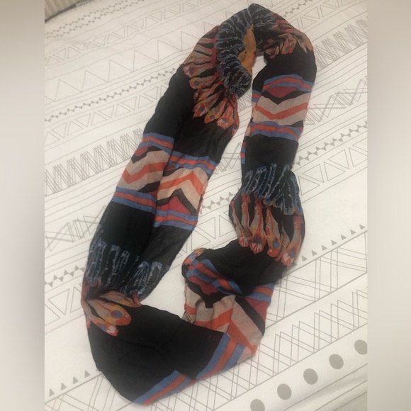 Infinity Scarf - Picture 2 of 2